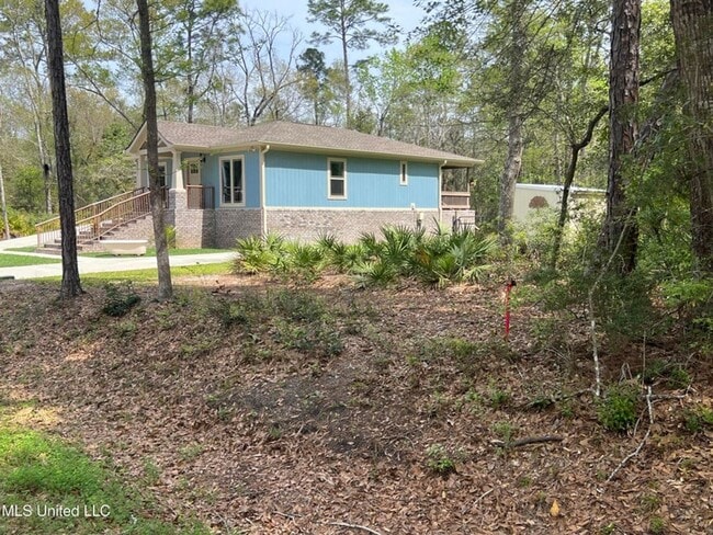 Building Photo - WELCOME TO THE THREE C’s – Cozy, Cute, Com...