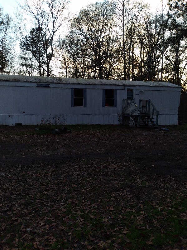Building Photo - 155 Waynesboro Rd