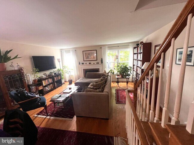 Foto del edificio - 2113 N Tazewell Ct