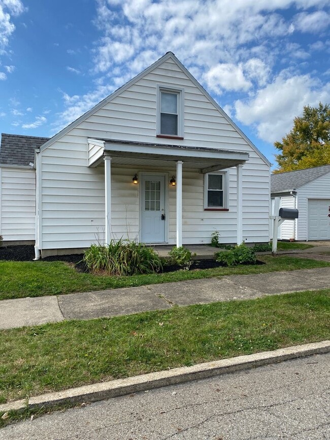 Foto del edificio - 422 Churchill Rd