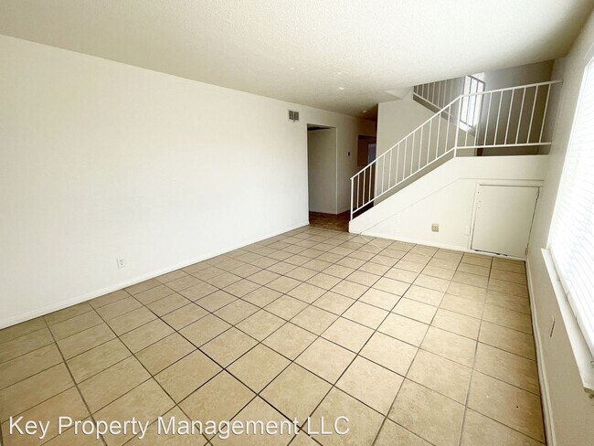Building Photo - 5 br, 2.5 bath House - 717 Dolores Dr