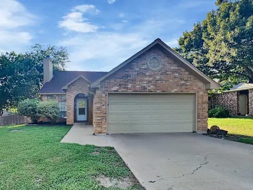 Foto principal - 4901 St Thomas Pl