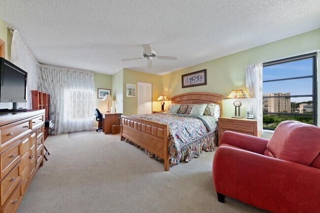 Foto del edificio - 6866 Huntington Ln