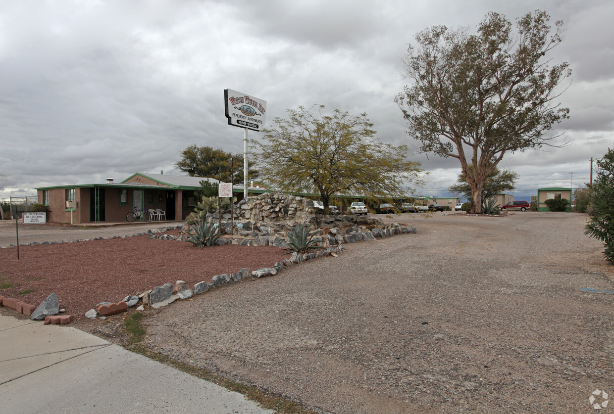 Foto del edificio - Wagon Wheel Inn Efficiency Apartments