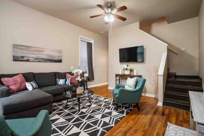 Foto del edificio - 2251 Indiana Ave