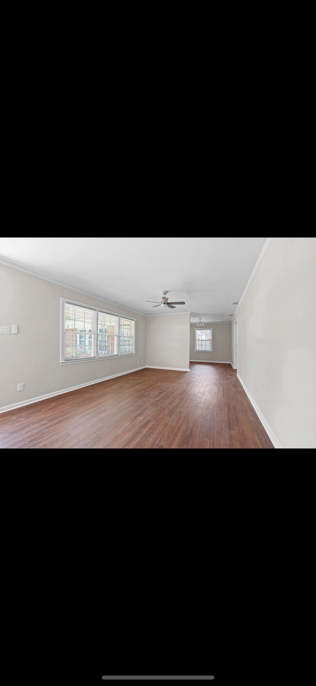 Building Photo - 2018 Louisiana Ave