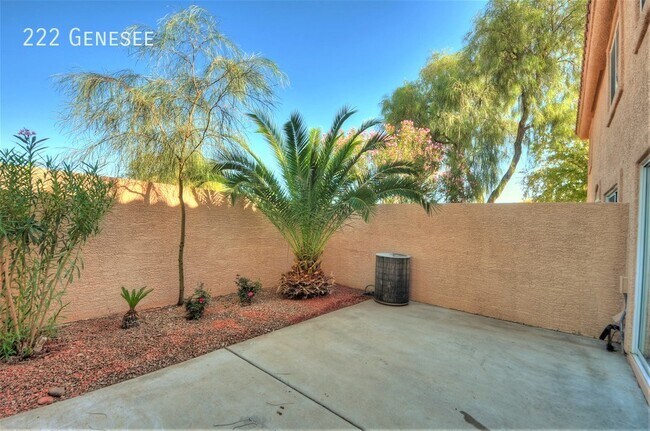 Foto del edificio - Quaint 3 Bedroom Townhome