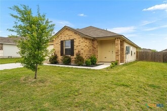 Building Photo - 5102 Karen Grn Dr