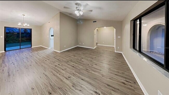 Foto del edificio - 5935 Clays Mill Dr