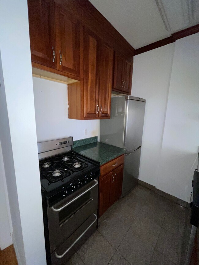 KITCH - 2294 Frederick Douglass Blvd