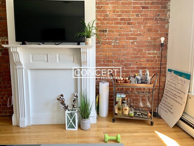 Foto del edificio - 64 Murdock St