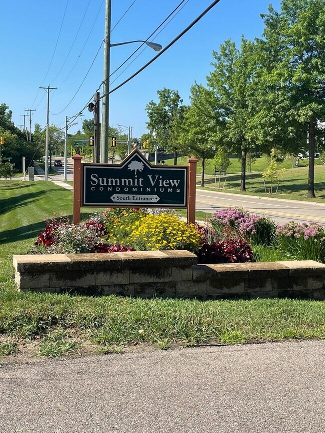 Foto del edificio - West Ann Arbor Condo: 2 Bed, 2 Bath with Indoor Pool & Patio