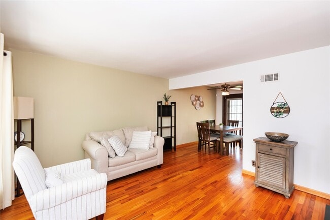 Building Photo - 10411 Antrim Dr