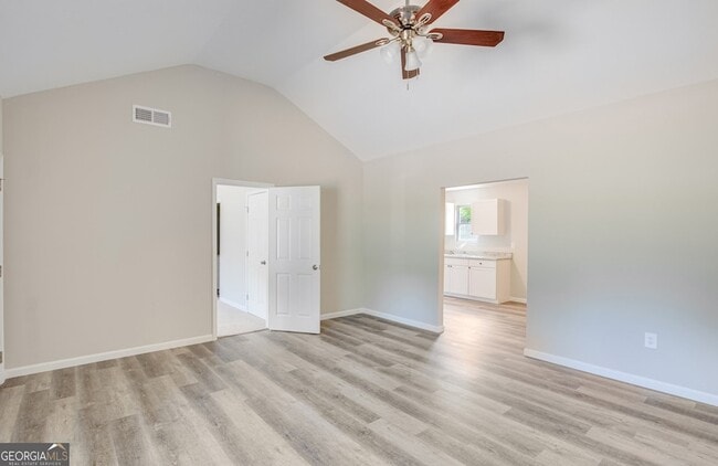 Building Photo - 117 Lyla Ln
