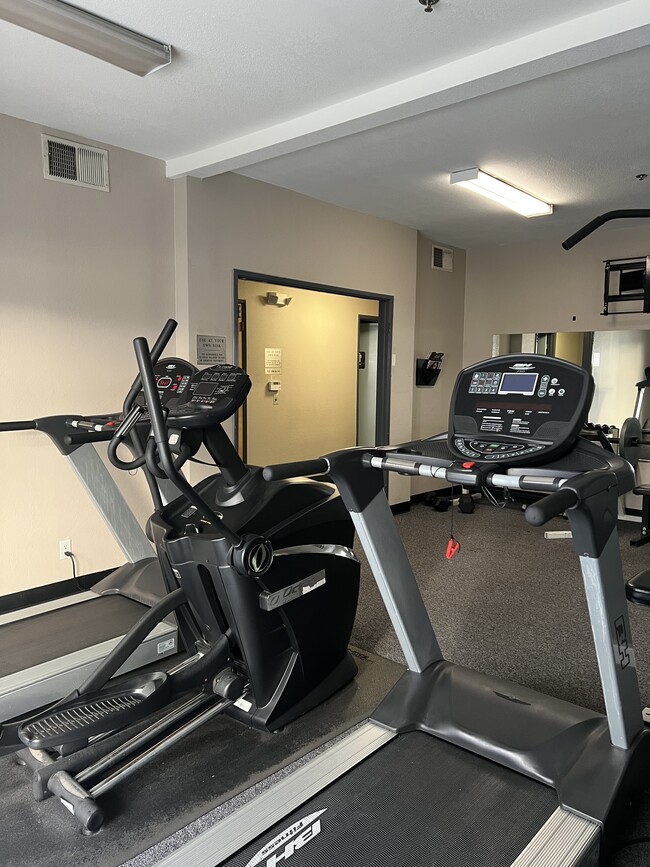 Exercise roomBBQ area - 300 N El Molino Ave