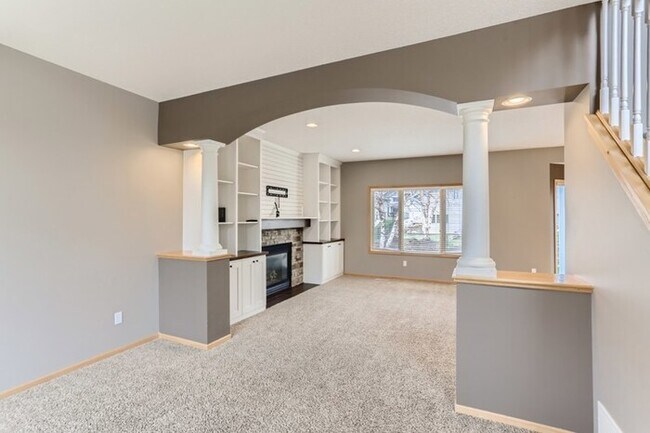 Foto del edificio - 516 Lincoln Drive Ne, St. Michael, MN, 55376