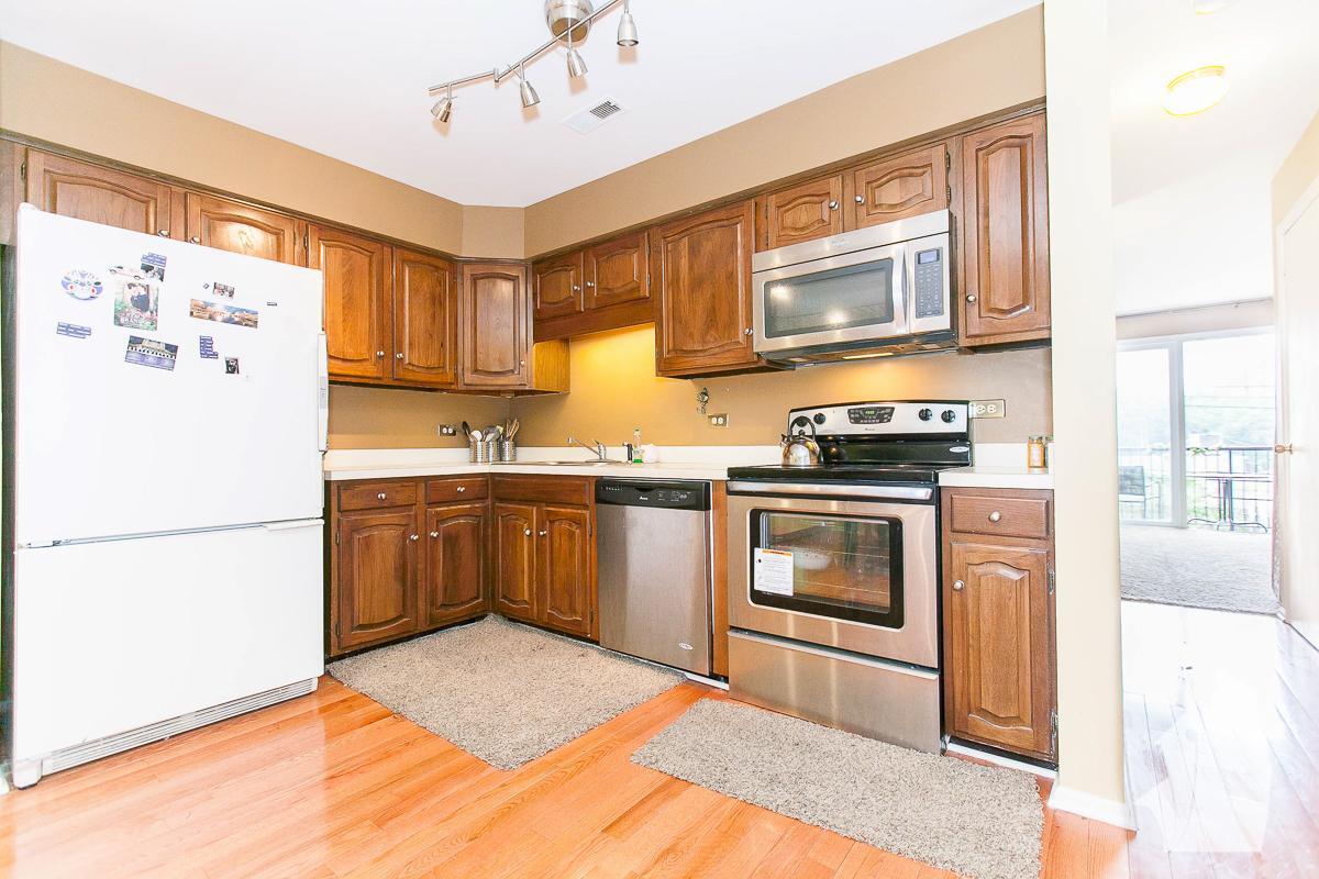 Foto principal - 3 bedroom in Chicago IL 60610