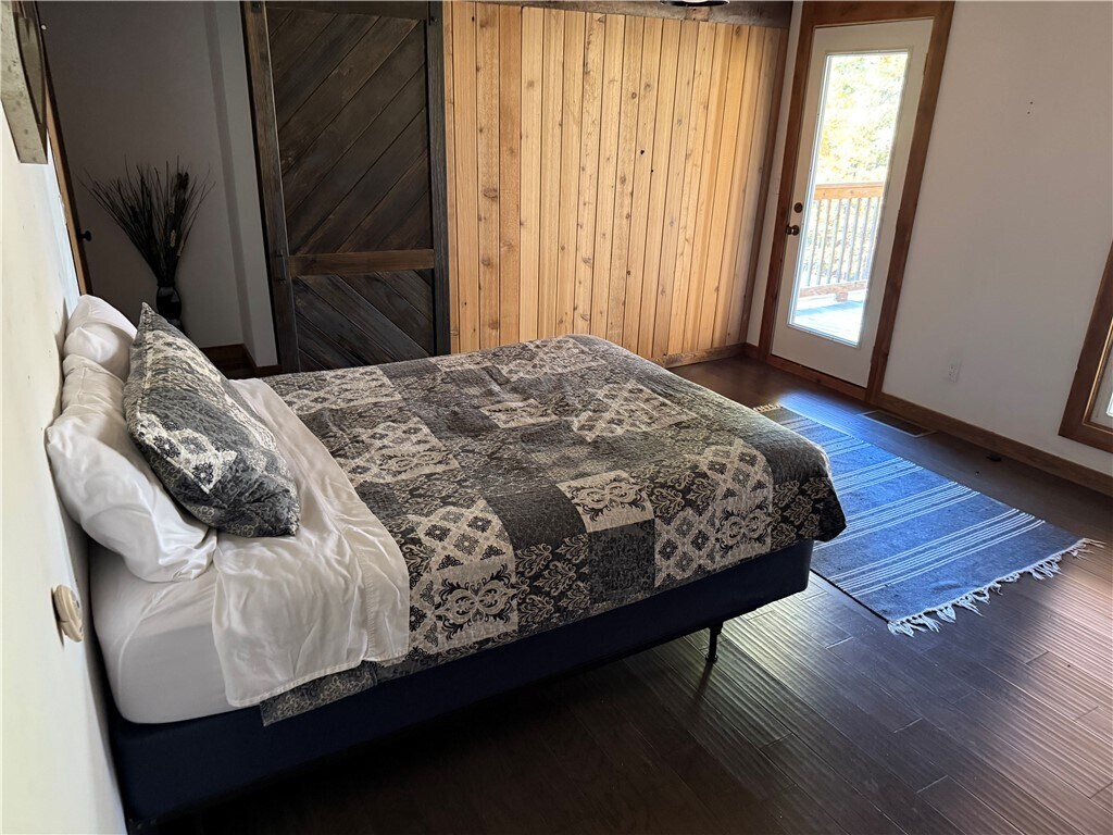 Foto del edificio - 348 N Port Bass Dr