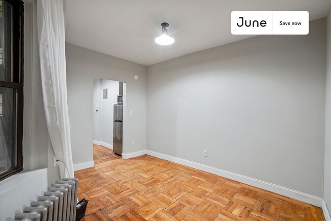 Foto del edificio - 715 E 5th St