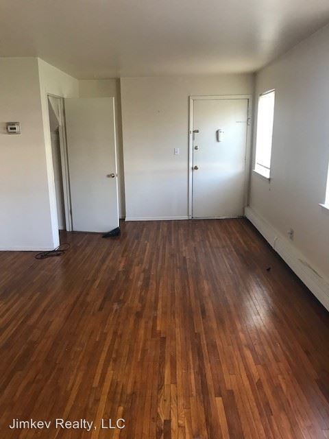 Building Photo - 1 br, 1 bath Apartment - 330 Franklin Avenue