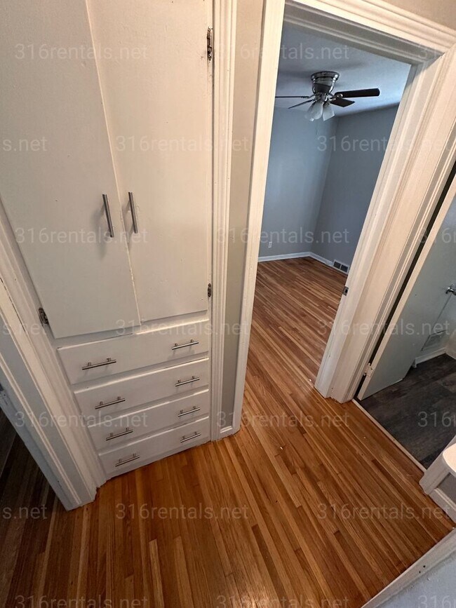 Foto del edificio - $950 - 2 bedroom/ 1 bathroom - Single Family Home *COMING SOON*