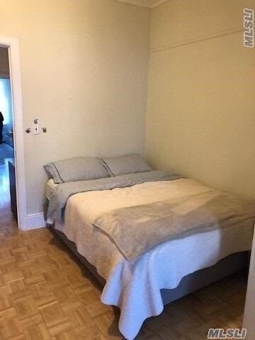 Foto del edificio - 72-15 69th St