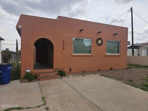 MANHATTAN HEIGHTS EL PASO TX visual data 3