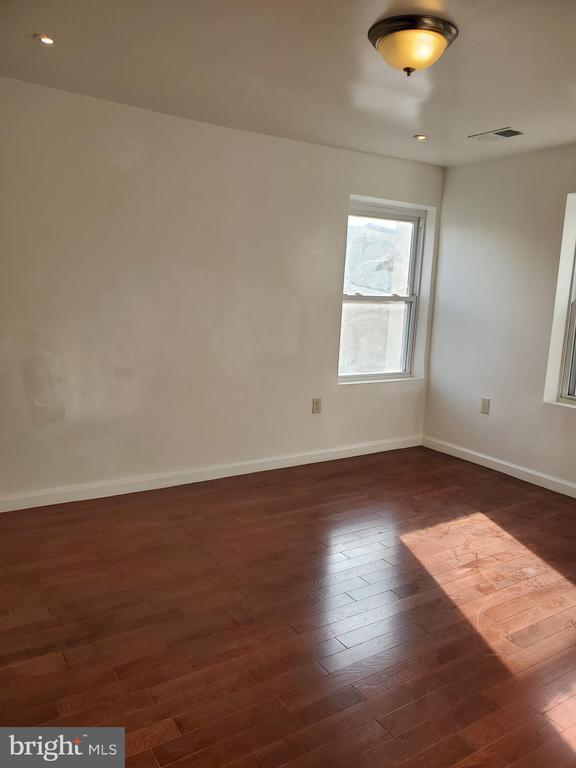 Building Photo - 1614 Brown St