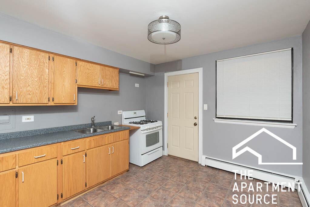 Foto principal - 1600 W Jarvis Ave