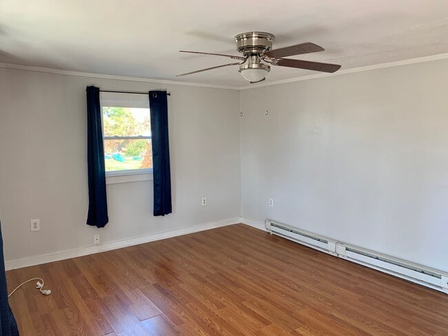 Building Photo - Coming Soon! Cute Home with Water View. Wa...