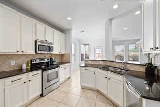 Building Photo - 1946 Hawthorne Brook Ln