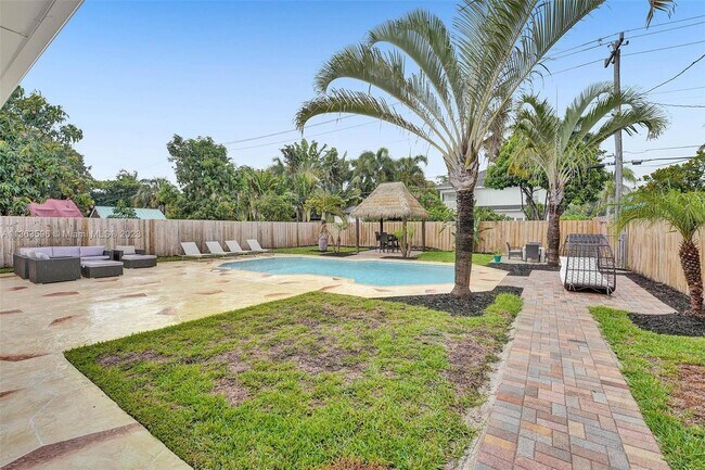 Foto del edificio - 1524 NE 15th Ave