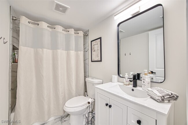 Foto del edificio - 12130 Kelly Greens Blvd