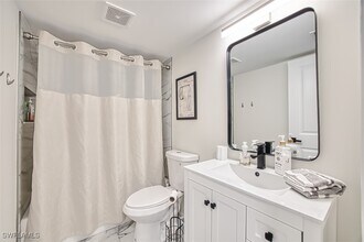 Building Photo - 12130 Kelly Greens Blvd