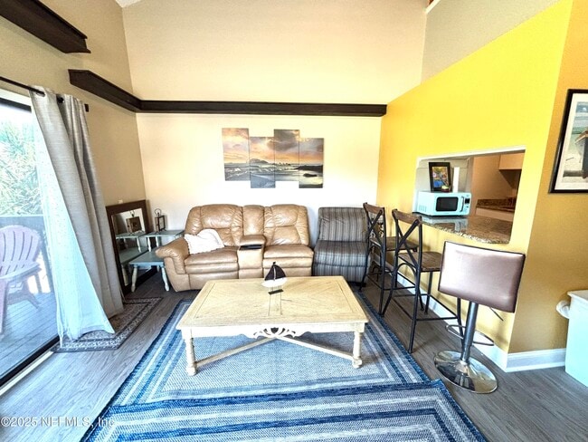 Building Photo - 1255 Ponce Island Dr