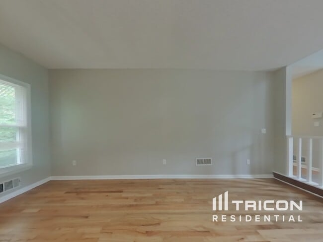 Building Photo - 4068 North Shores Dr NW