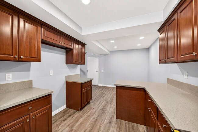 Foto del edificio - 24110 Western Ave