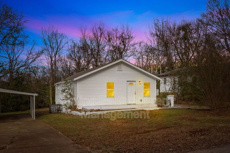 Foto principal - 5706 14th St S