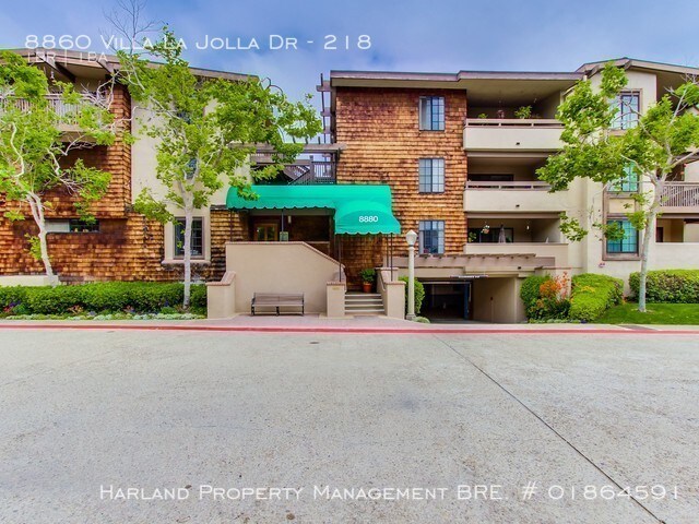 Foto principal - 8860 Villa La Jolla Dr