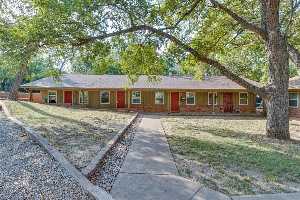 Foto principal - 601 W College St