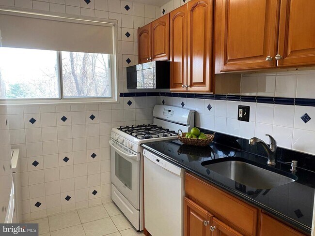 Foto del edificio - 2839 Kalmia Lee Ct