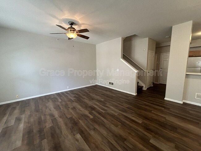 Foto del edificio - 9758 Laredo St.