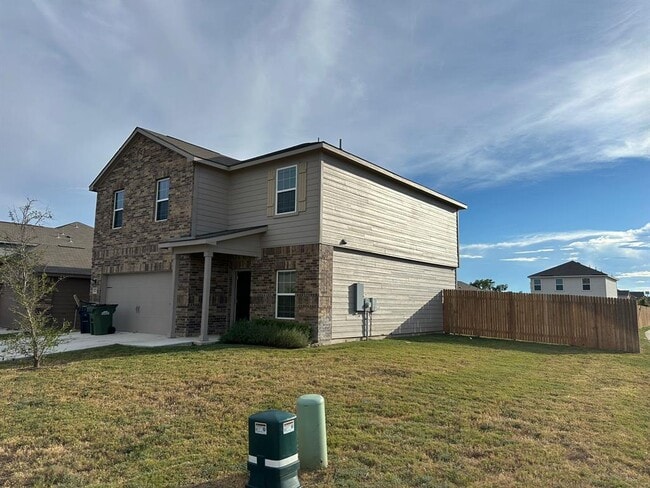 Building Photo - 225 Allington Cir