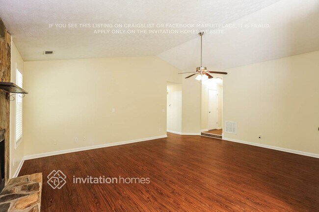 Building Photo - 1213 Trout Dr