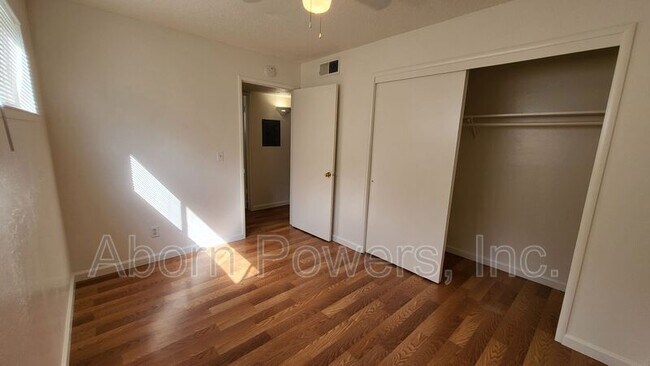 Foto del edificio - 1235 Williams Way