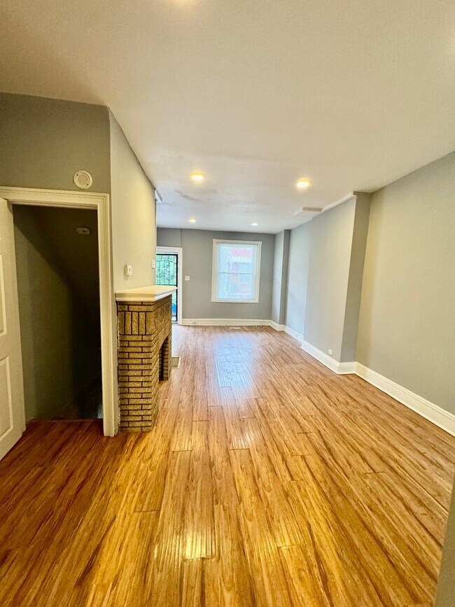 Foto del edificio - Recently Renovated 3-Bedroom Home in North...