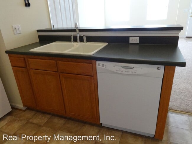 Building Photo - 3 br, 2.5 bath House - 1719 Webland Park -...