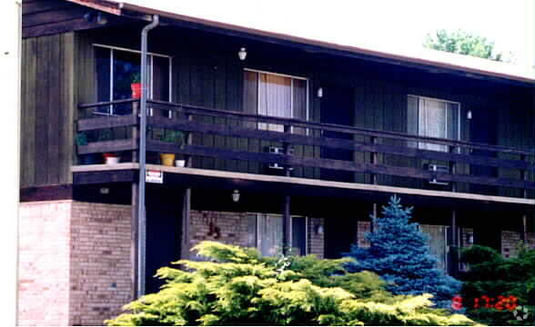Primary Photo - 13 Birch Ct