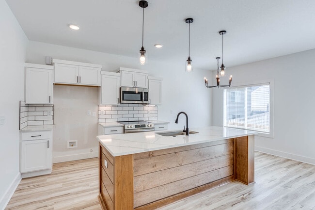 Photo - 8541 W 37th St N (Wichita, KS) Townhome