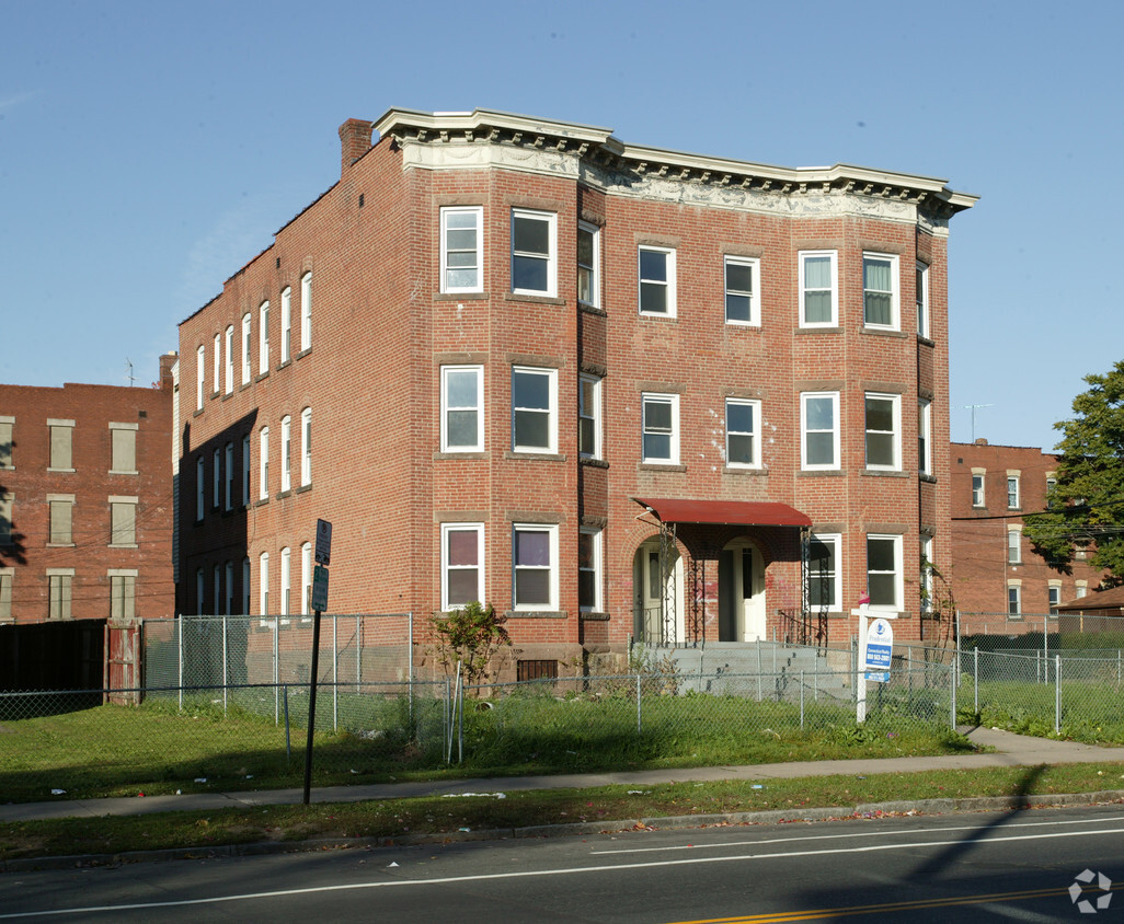 Foto del edificio - 125-127 Franklin Ave